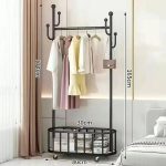 colgadores de ropa metalicos con ruedas jpg