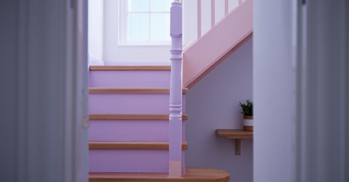 De qué color pintar una escalera interior